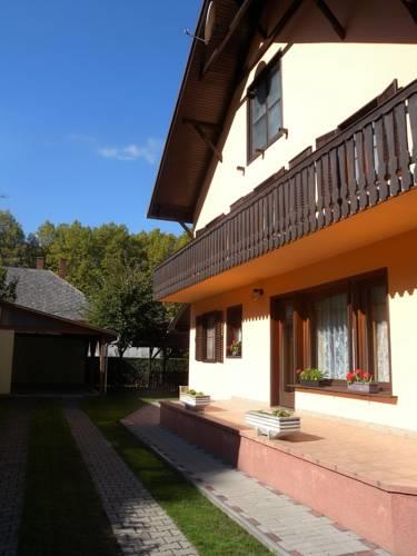 Апартаменты Holiday Home Balatonboglar 3