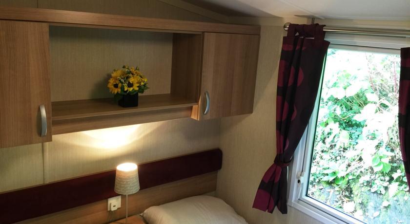 Апартаменты Holiday home a Hill Side Caravan