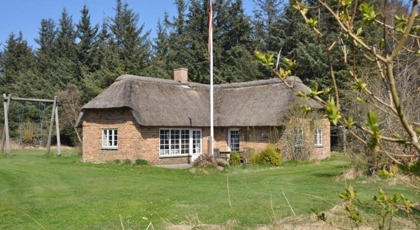 Апартаменты Holiday home Svollingvej 2 Vester Husby