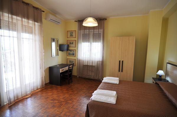 Мини-отель Bed and Breakfast Calantha