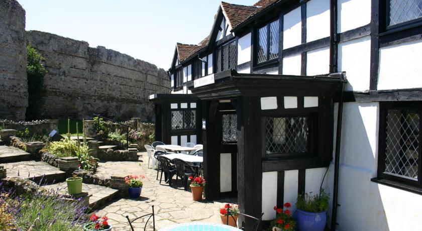 Отель The Priory Court Hotel
