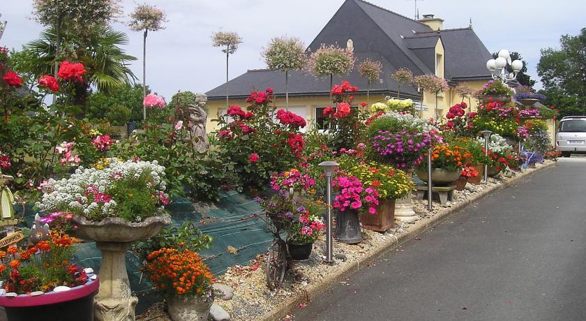 Апартаменты Holiday home Pommerit-le-Vicomte