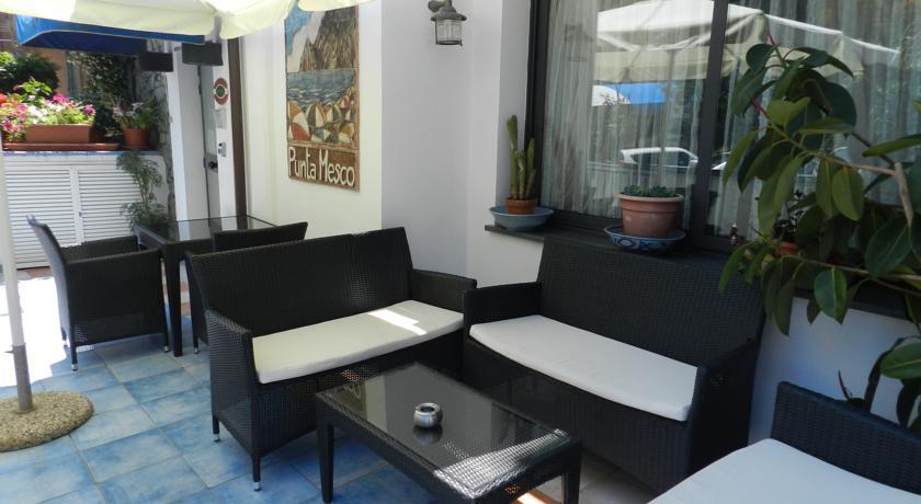 Отель Hotel Punta Mesco