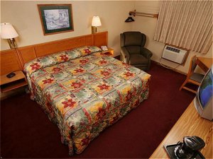 Отель Heartland Inn Ames