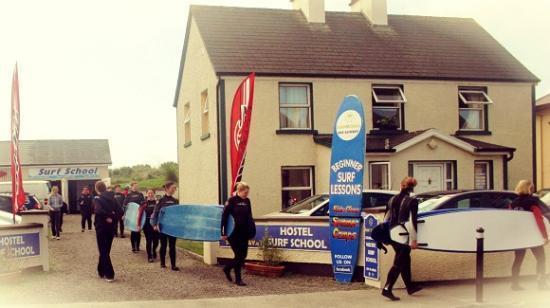 Хостел Strandhill Hostel & Surf School