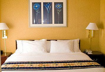 Отель Springhill Suites Edgewood Aberdeen