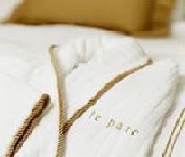 Отель Le Parc Suites Hotel