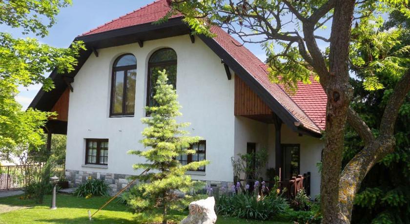 Апартаменты Apartment Balatonszarszo 2