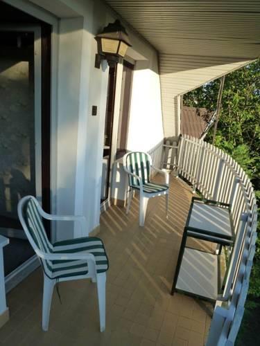 Апартаменты Apartment Balatonszarszo 1