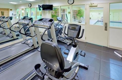 Отель Holiday Inn Express Hotel & Suites Watertown - Thousand Islands