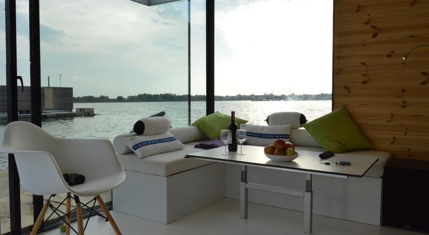 Апартаменты Silver Stone by HT Houseboats