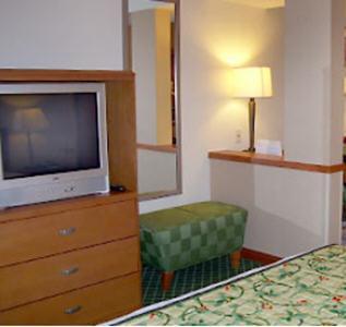 Отель Fairfield Inn and Suites Wilson