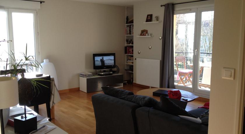 Апартаменты Appartement à Magny Le Hongre