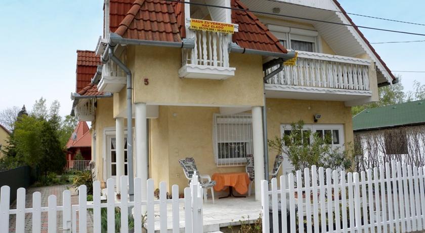 Апартаменты Apartment Balatonkeresztur 1