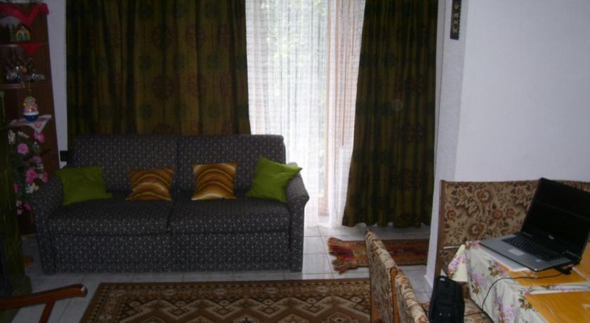 Апартаменты Holiday Home Balatonalmadi 2