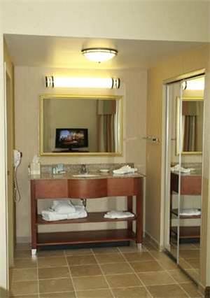 Отель Hampton Inn & Suites Blairsville