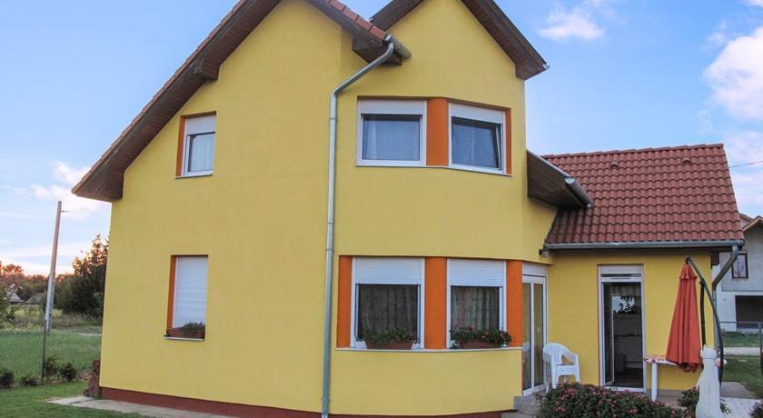 Апартаменты Holiday Home Balatonbereny 3