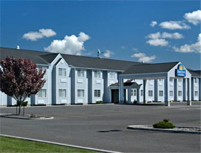 Отель Days Inn and Suites Airway Heights Spokane Airport