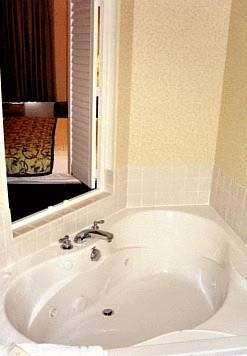 Отель Fairfield Inn & Suites Bloomington