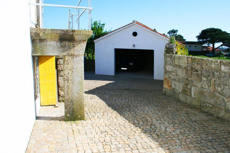 Отель Dias House
