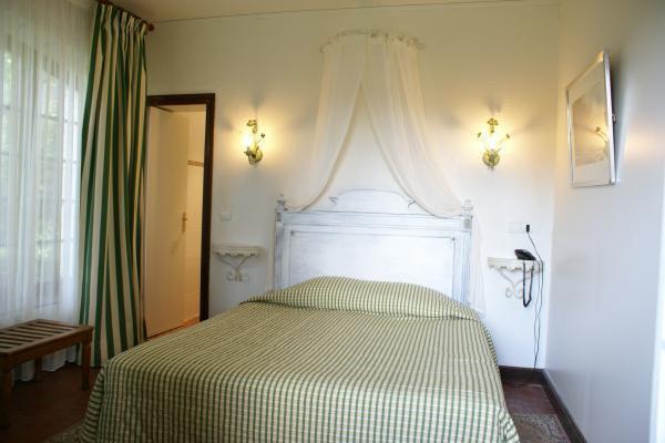 Отель Hostellerie du Château de l'Isle