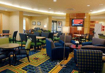 Отель SpringHill Suites Wheeling