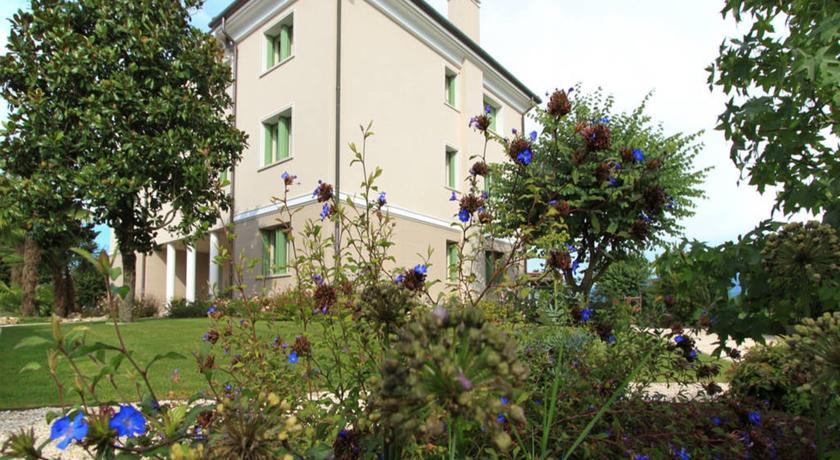 Мини-отель Bed and breakfast Villa Novella