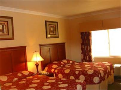 Отель Knights Inn & Suites Bakersfield