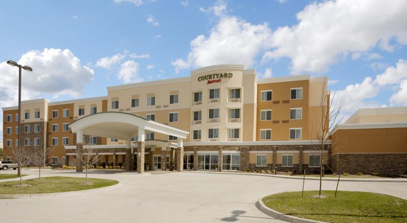 Отель Courtyard Des Moines Ankeny