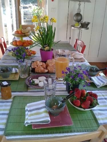 Мини-отель Holiday home Les Terrasses de Villefranche-de-Rouergue
