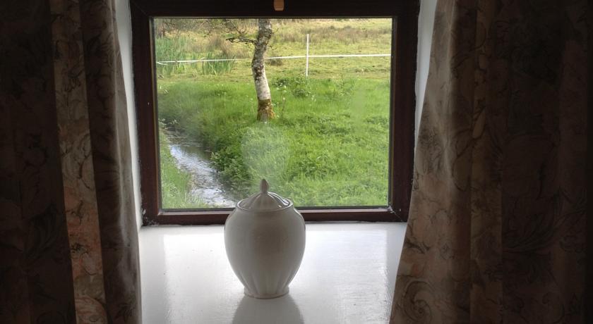 Отель Farmstay Scregg Cottage