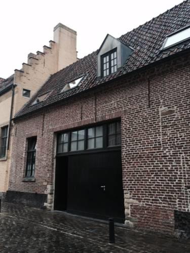 Apartment Sint-Ivo