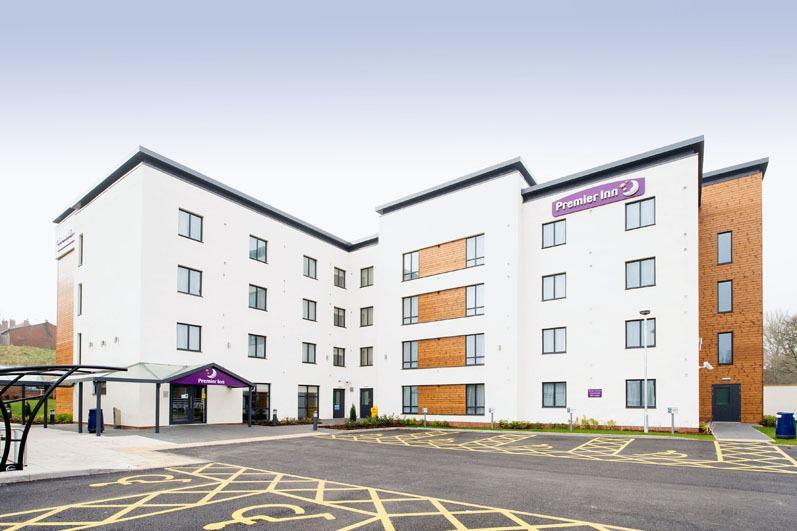 Отель Premier Inn Stourbridge Town Centre