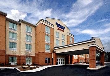 Отель Fairfield Inn & Suites Wilmington Wrightsville Beach
