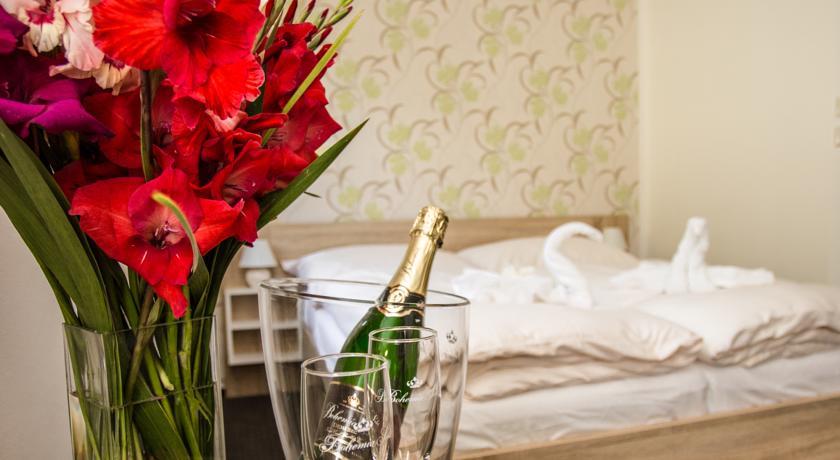 Отель Hotel Bon