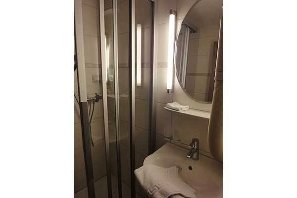 Отель Hotel Schäfli Siebnen
