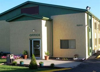 Отель Econo Lodge