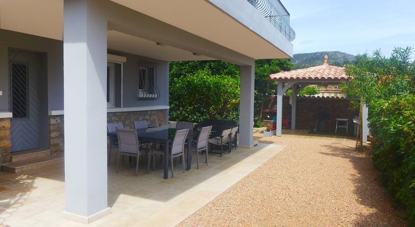 Апартаменты Apartment Bormes-les-Mimosas