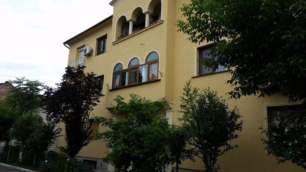 Апартаменты Moonlight Apartments