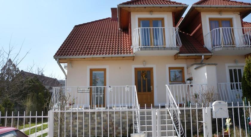 Апартаменты Apartment Balatonalmadi 2