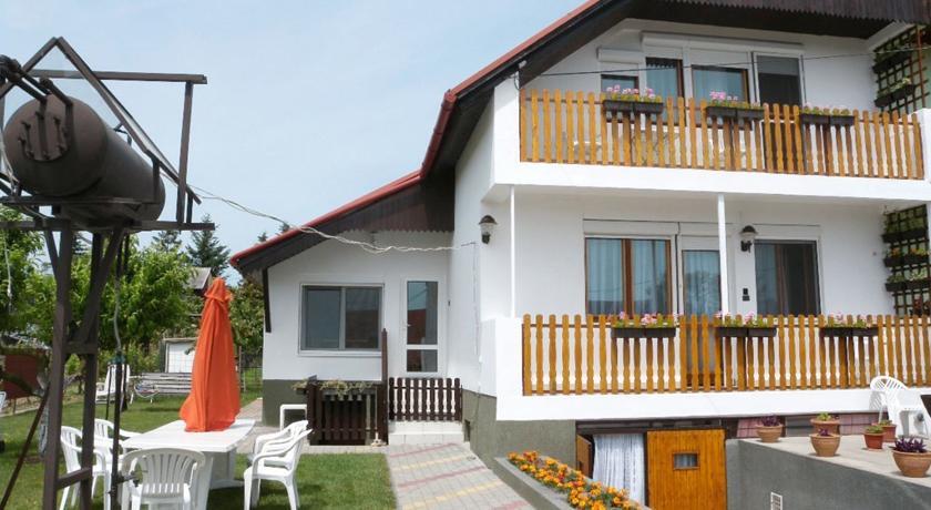 Апартаменты Apartment Gyenesdias 4