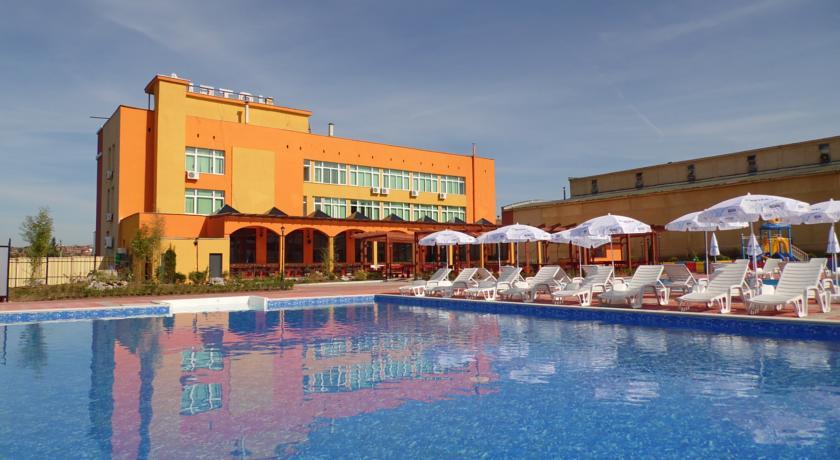 Отель Hotel Amigos