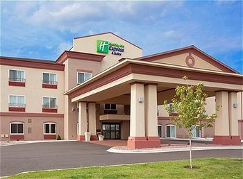 Отель Holiday Inn Express & Suites Antigo
