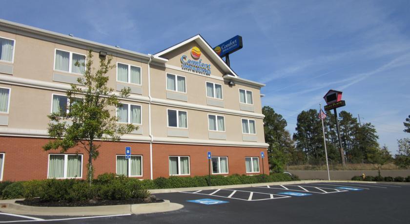 Отель Comfort Inn & Suites Augusta
