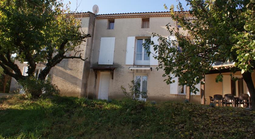 Вилла Bas de Villa Pierrevert