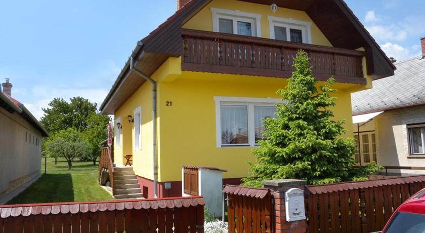 Апартаменты Holiday Home Balatonbereny 14