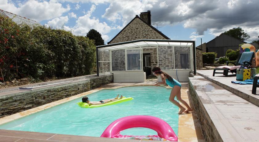Апартаменты Holiday Home Gite de Kerverniou
