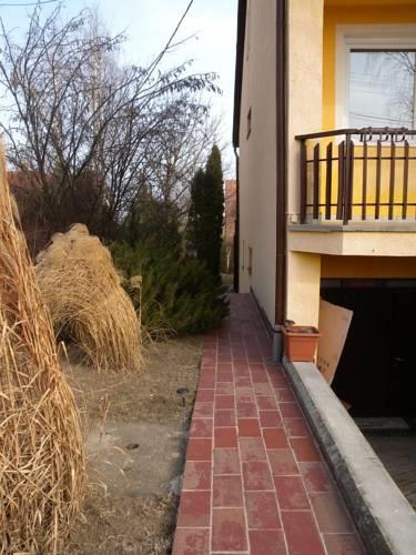 Апартаменты Apartment Balatonalmadi 1