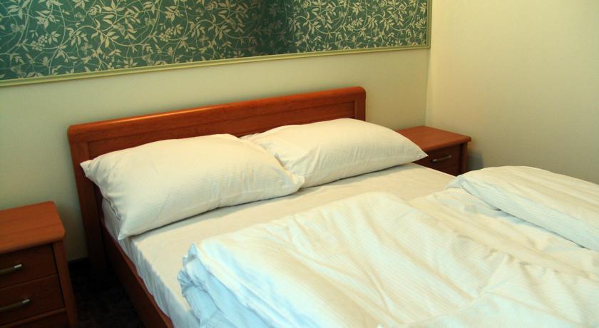 Отель Motel Kwadrat