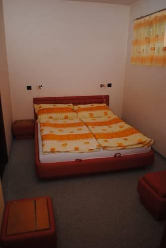 Апартаменты Apartment Örvényes 2